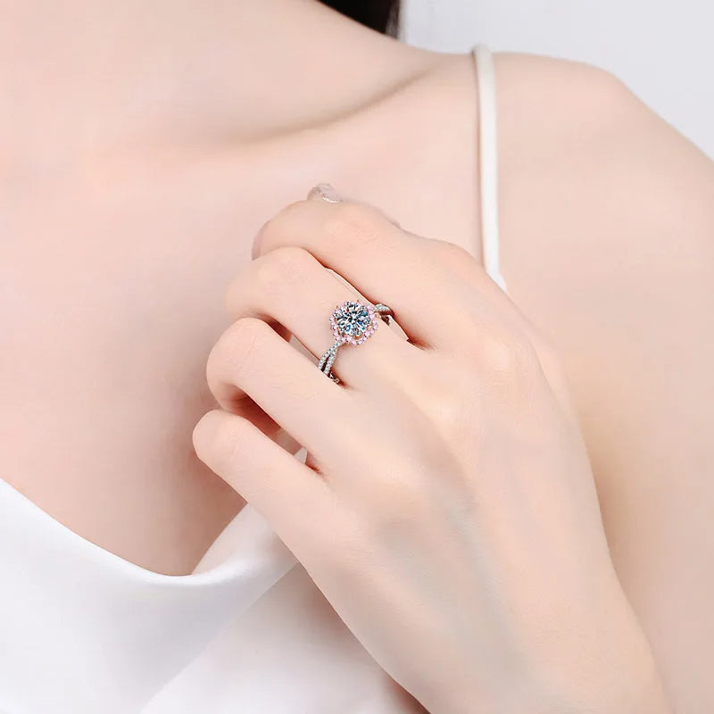 Elegant 1 Carat Round Halo Moissanite Ring